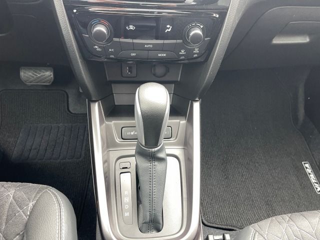 Fahrzeugabbildung Suzuki Vitara Suzuki Vitara 1.4 Comfort + Automatik Nav