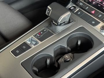 Audi A6 - 12