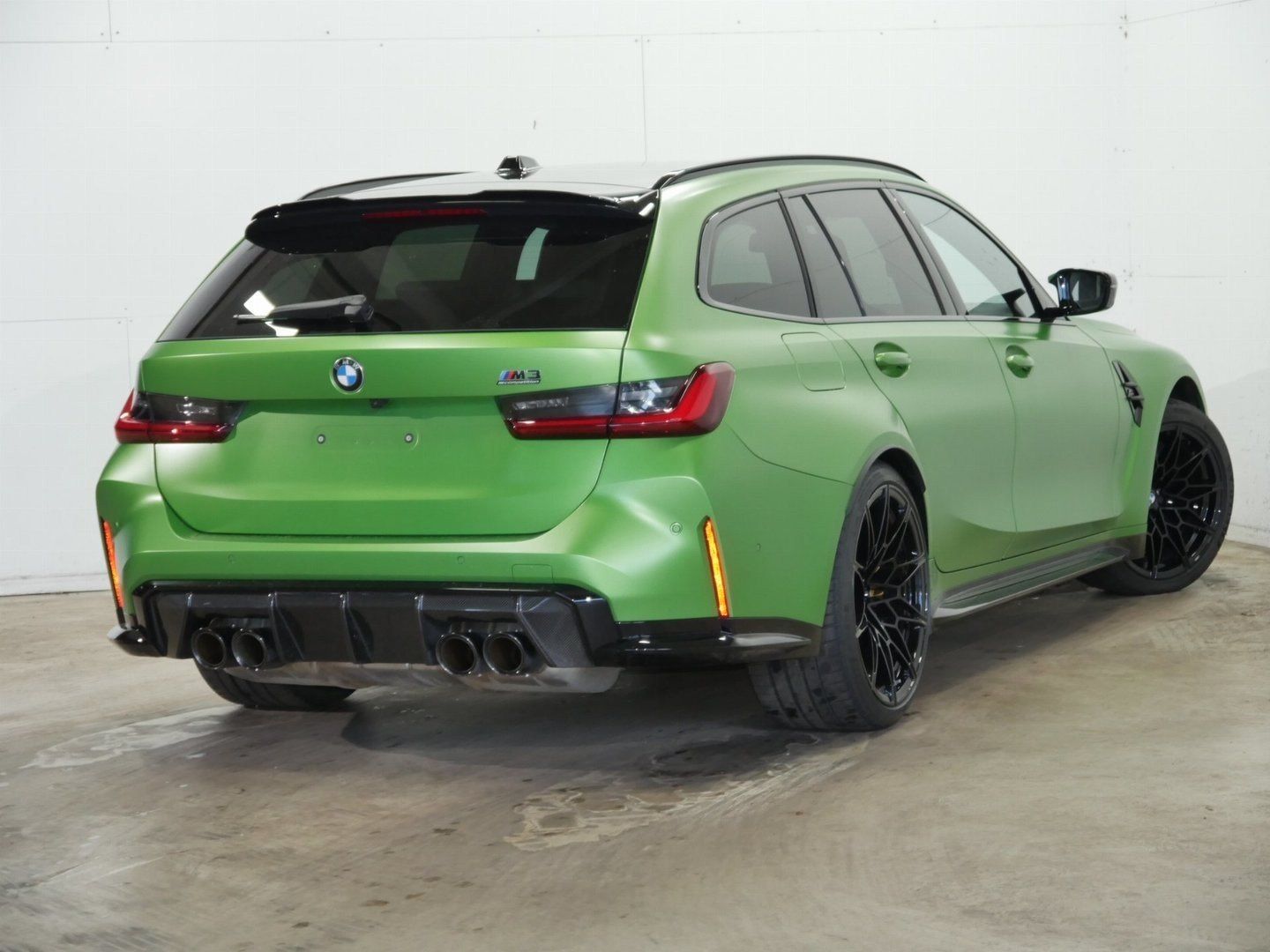 Fahrzeugabbildung BMW M3 Competition M xDrive Touring Sonderlackierung
