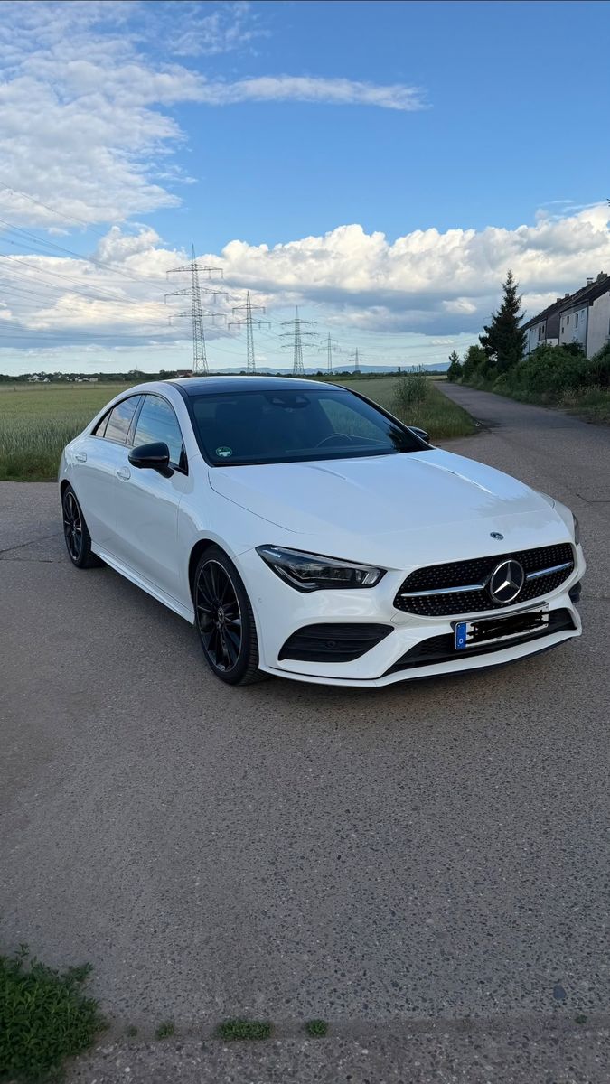 MERCEDES-BENZ CLA 200 4MATIC DCT -