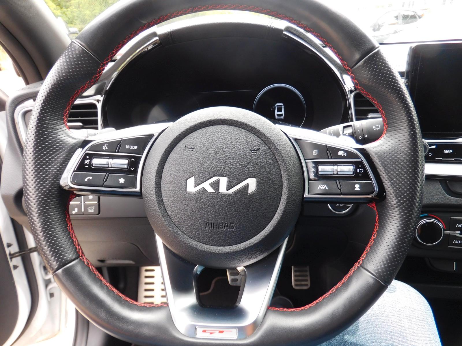 Kia ProCeed 1.6T-GDI DCT7 GT*LED*NAV*KAM*ACC