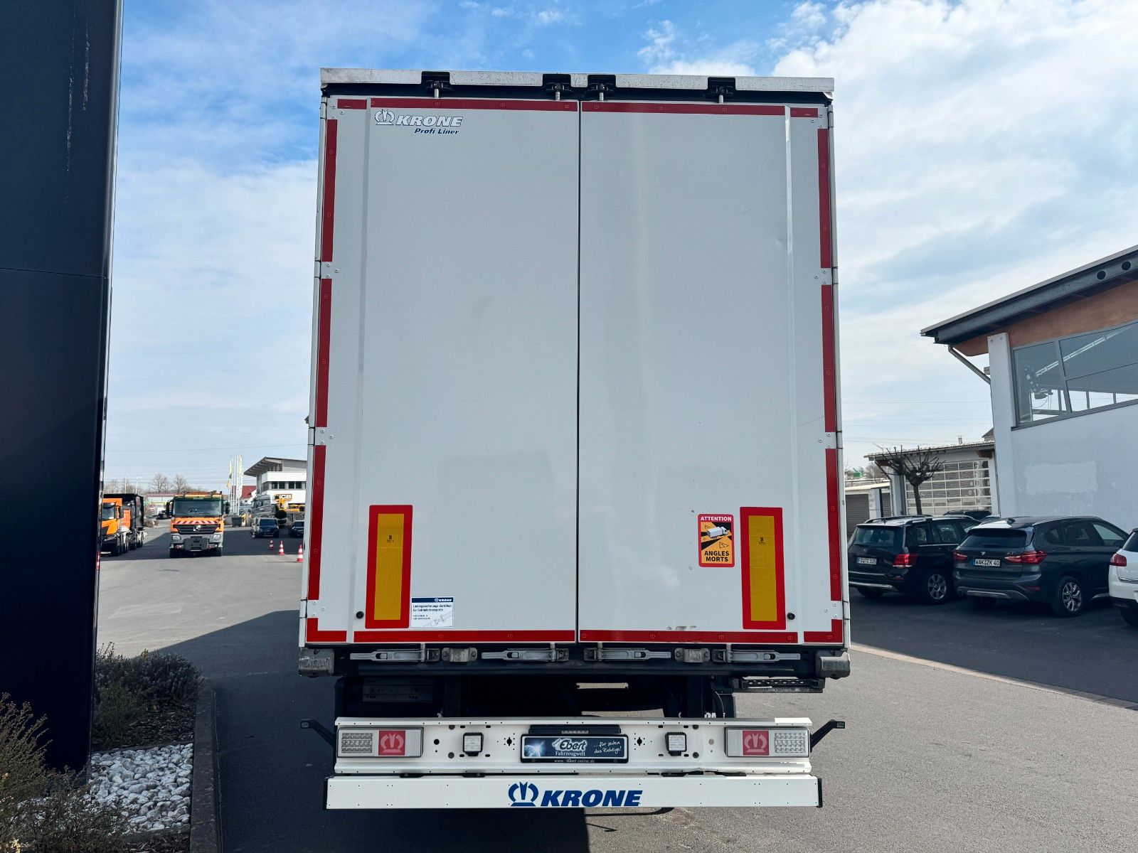 Fahrzeugabbildung Krone SD Auflieger 2x Lift Palettenkasten Schiebeverd.