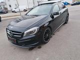 Mercedes-Benz A 200 AMG Line Night Paket Leder Panoramadach - gebrauchte Mercedes-Benz A 200 aus dem Jahr 2014