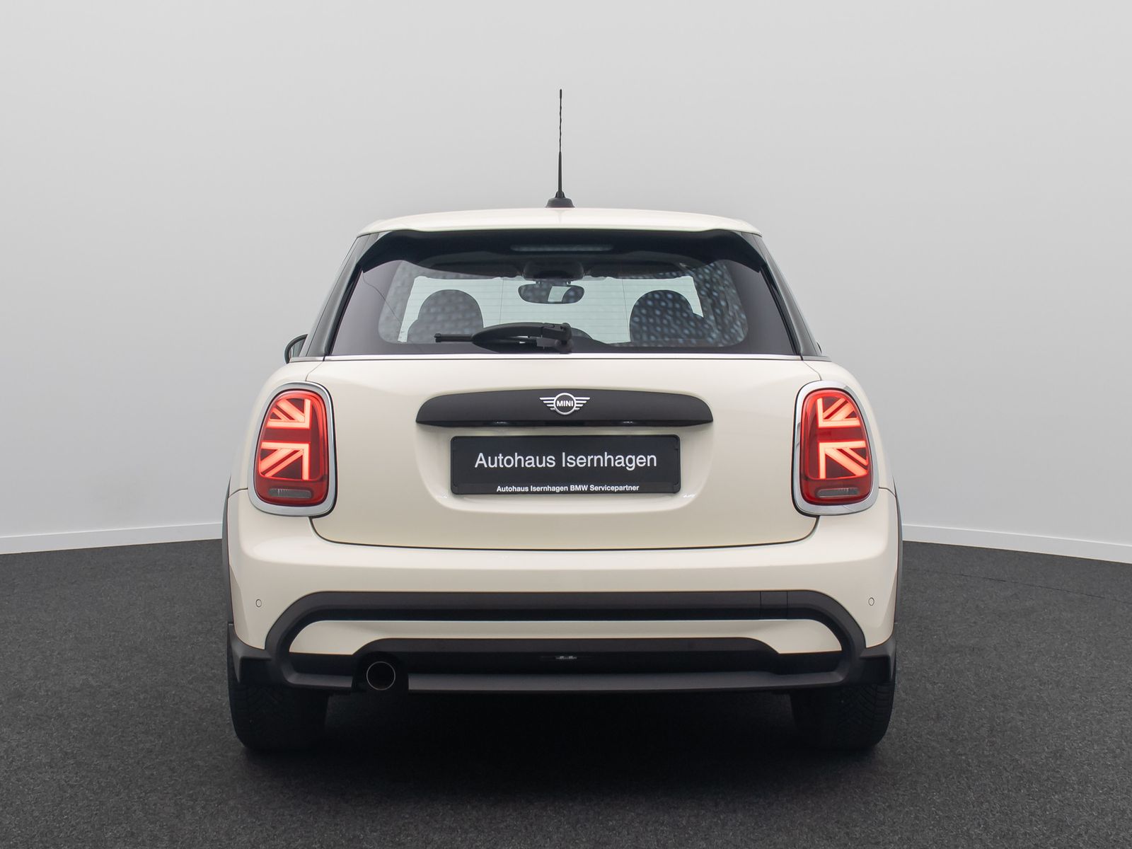 Fahrzeugabbildung MINI ONE ClassicTrim LED Navi Komfort Leder DAB Sport