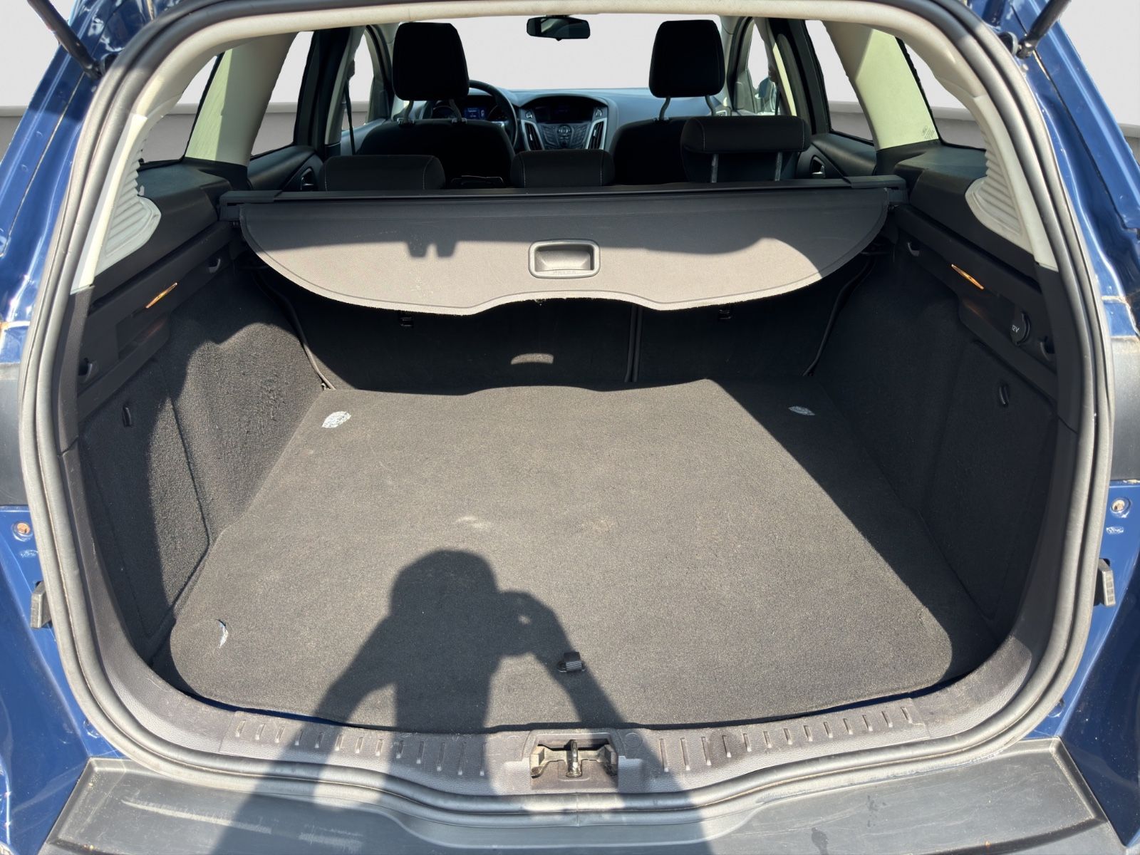 Fahrzeugabbildung Ford Focus Turnier Sync Edition/Klima./PDC/Navi