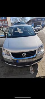 Volkswagen Vw Touran 2.Motor 140ps TÜV 03.2027 BJ 200... - Volkswagen Touran mit Diesel-Antrieb: Ps 140