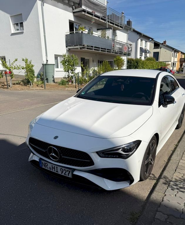Image of Mercedes-Benz CLA 200