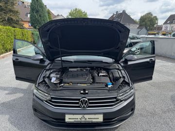 Volkswagen Passat Variant - 9