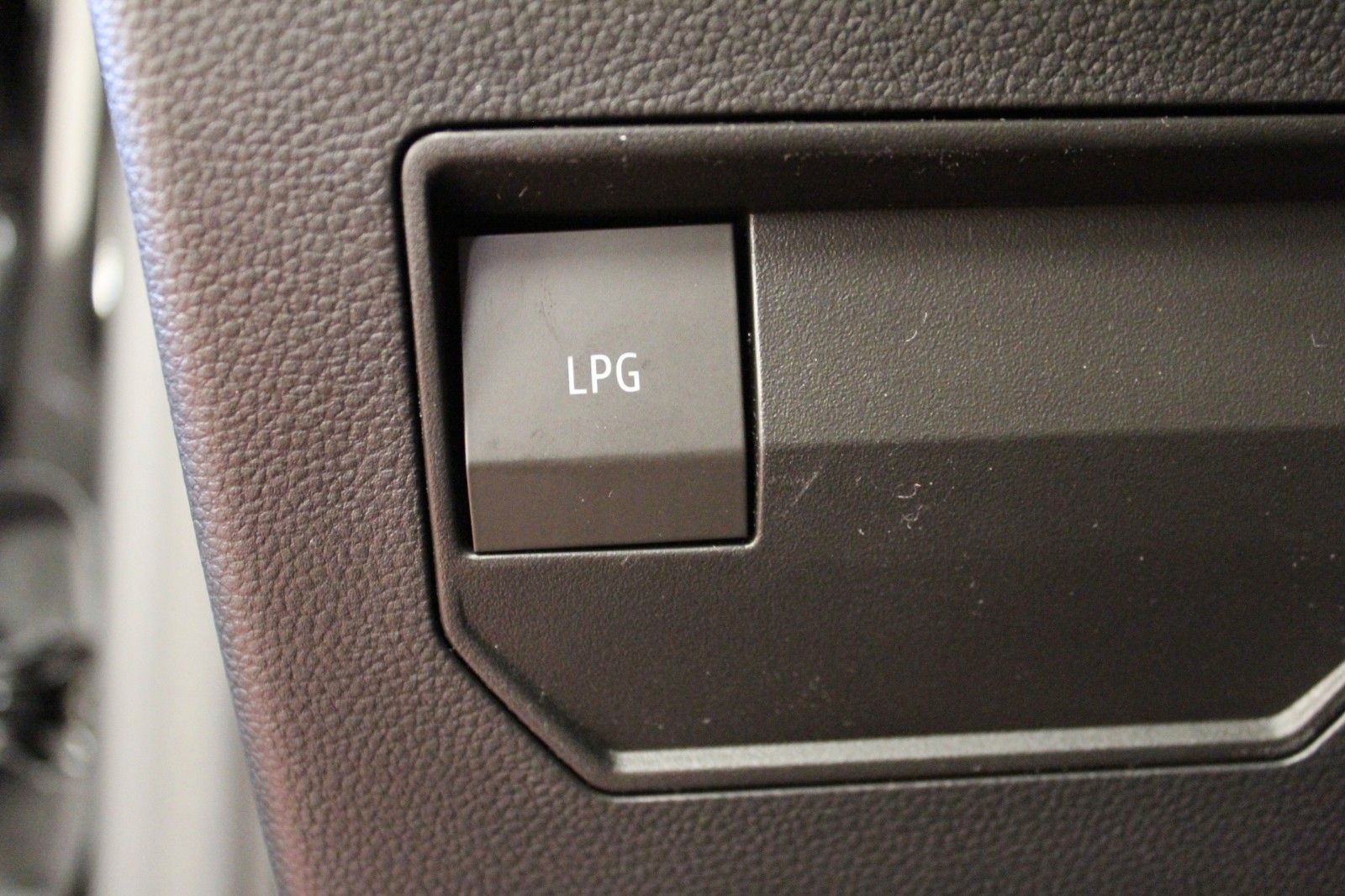 Fahrzeugabbildung Dacia Duster Eco-G 120 Extreme LPG*Automatik *