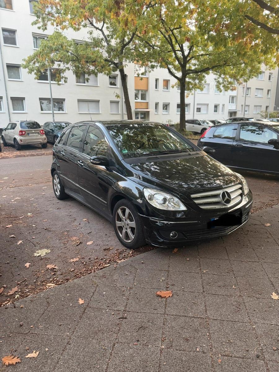 Mercedes-Benz B 170
