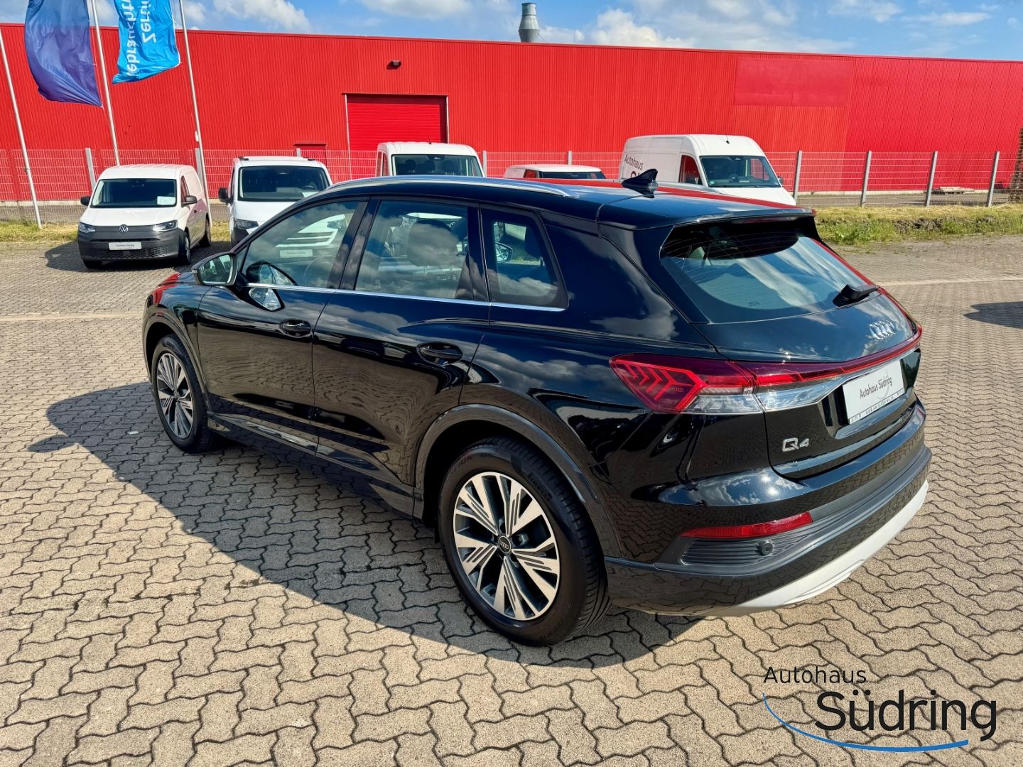 Q4 e-tron 40 77kWh 150kW StandHZG Navi LED ACC