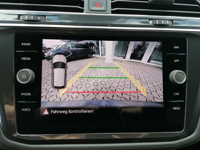 Tiguan 2.0 TDI 4M DSG R-Line KAMERA+MATRIX