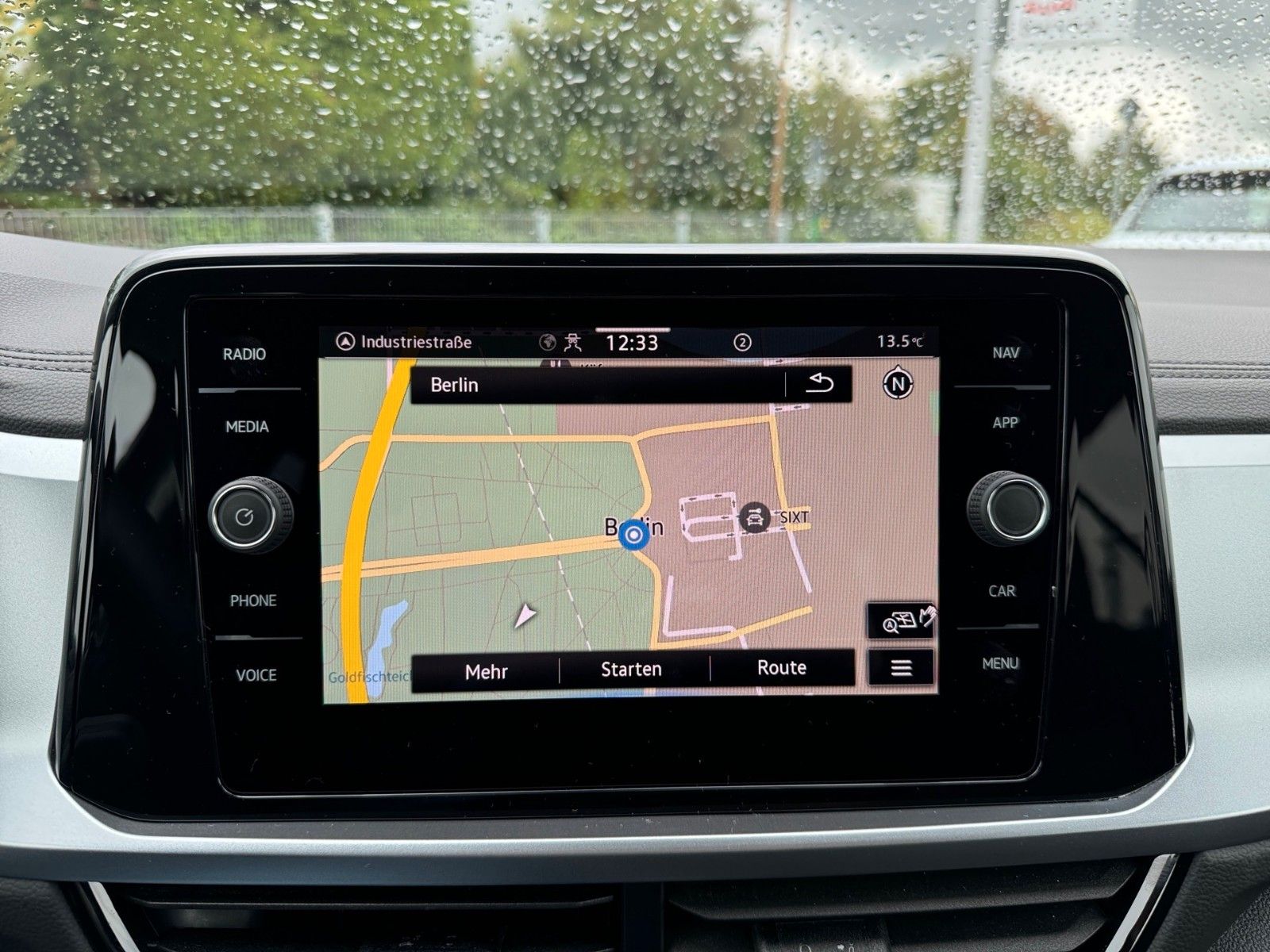 Fahrzeugabbildung Volkswagen T-Roc Life 1.0 TSI *LED*NAVI*APP CONNECT*