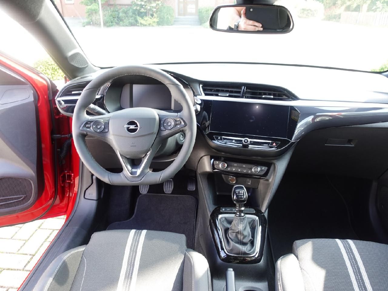 Fahrzeugabbildung Opel Corsa F 1,2 GS Line