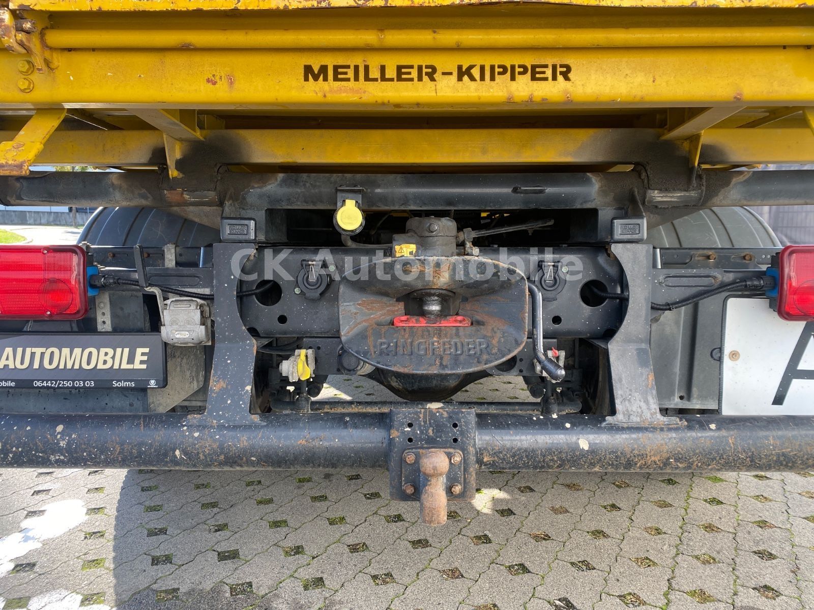 Fahrzeugabbildung MAN TGL 8.220 Kipper 7.5 Tonnen/3 Sitze/Klimaanlage