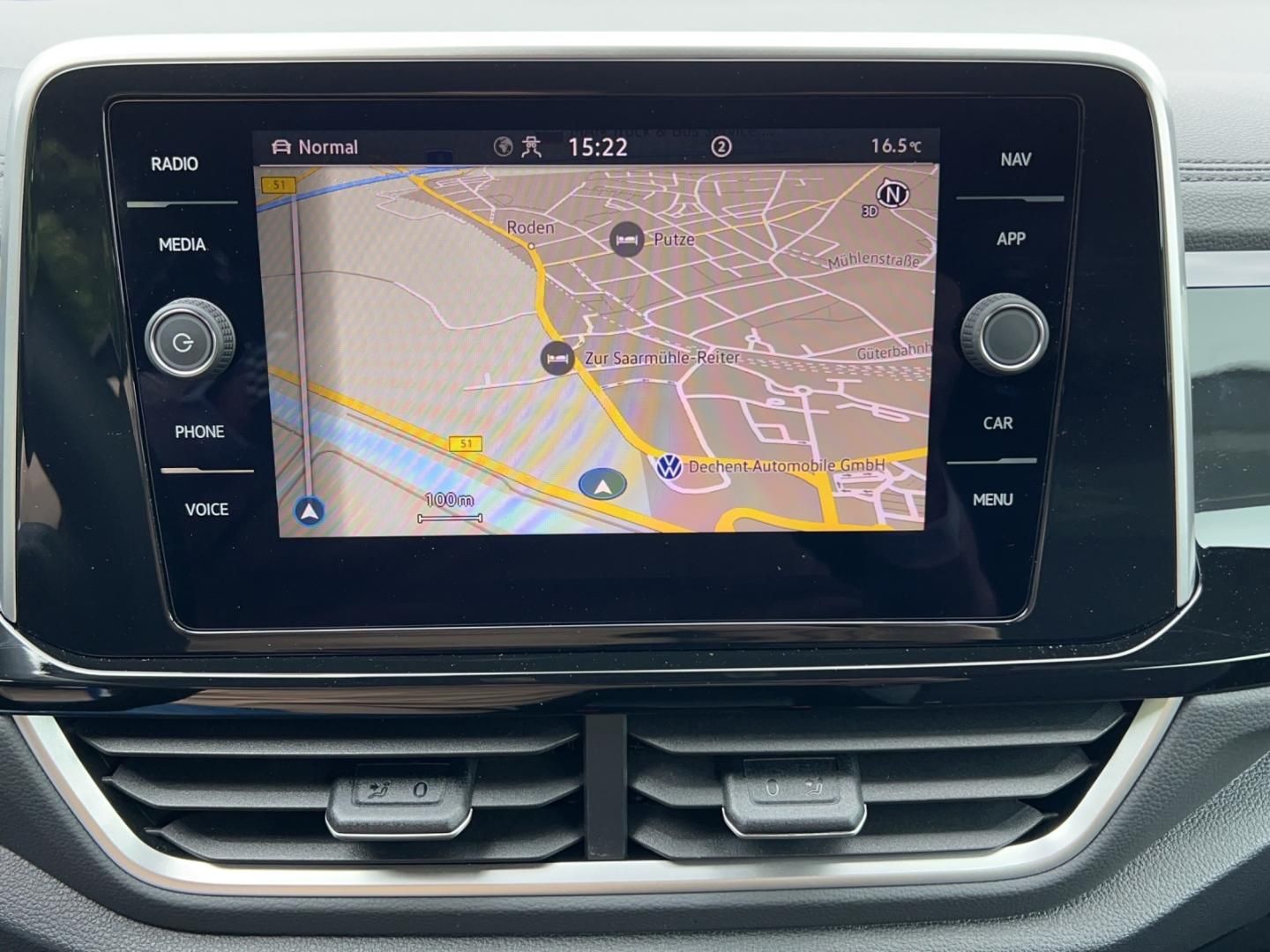 Fahrzeugabbildung Volkswagen T-Roc Cabriolet R-Line 1.5l TSI,Navi, DSG, AHK,
