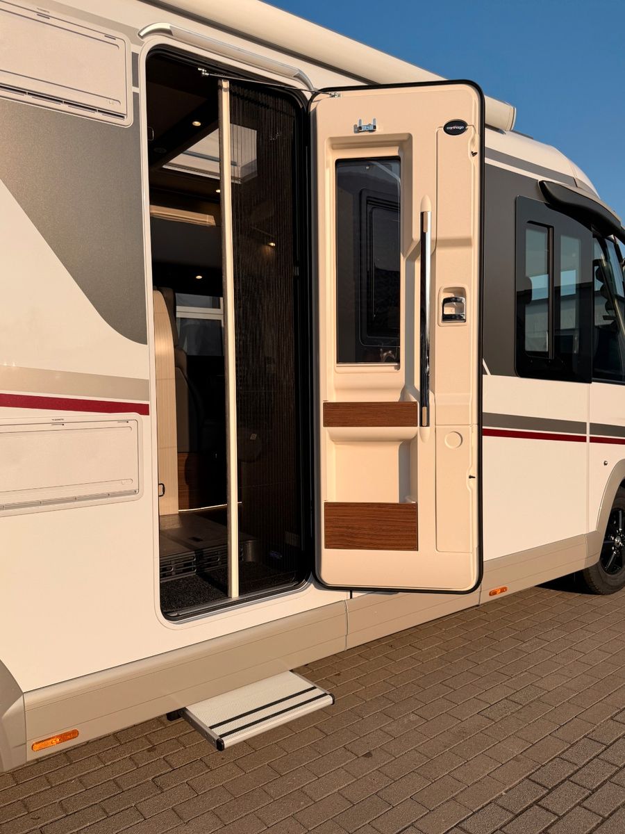 Fahrzeugabbildung Carthago chic c-line I 5.9 XL LE Mercedes Cortina