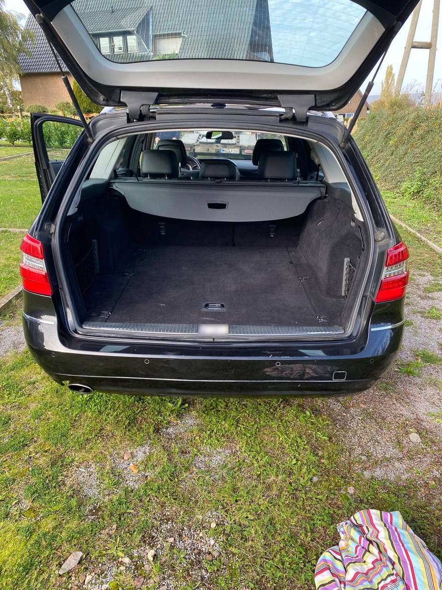 Mercedes-Benz E200 2011 — photo 5