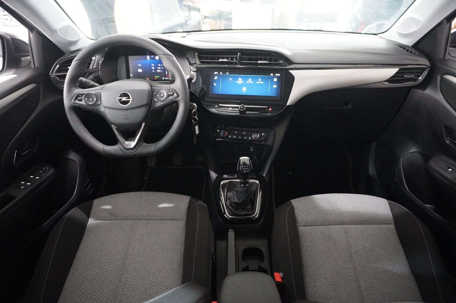 Fahrzeugabbildung Opel Corsa F 1.2 FACELIFT NAVI/LED/KAMERA/VIRTU./DAB+