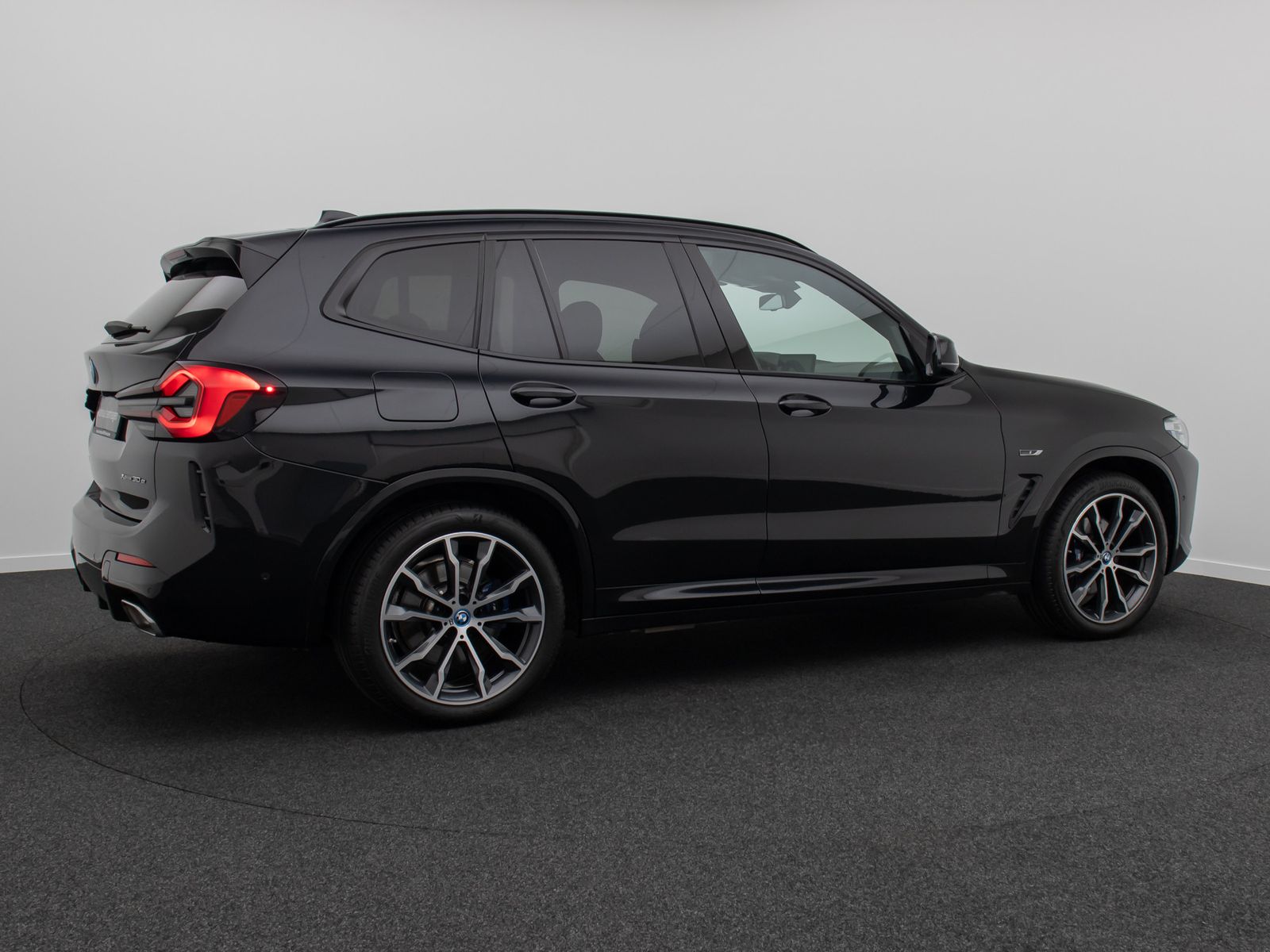 Fahrzeugabbildung BMW X3 xD30e M Sport HUD DAB Laser Komfort 20Zoll