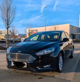 Ford  Focus Titanium Kombi | unfallfrei | Scheckheft 