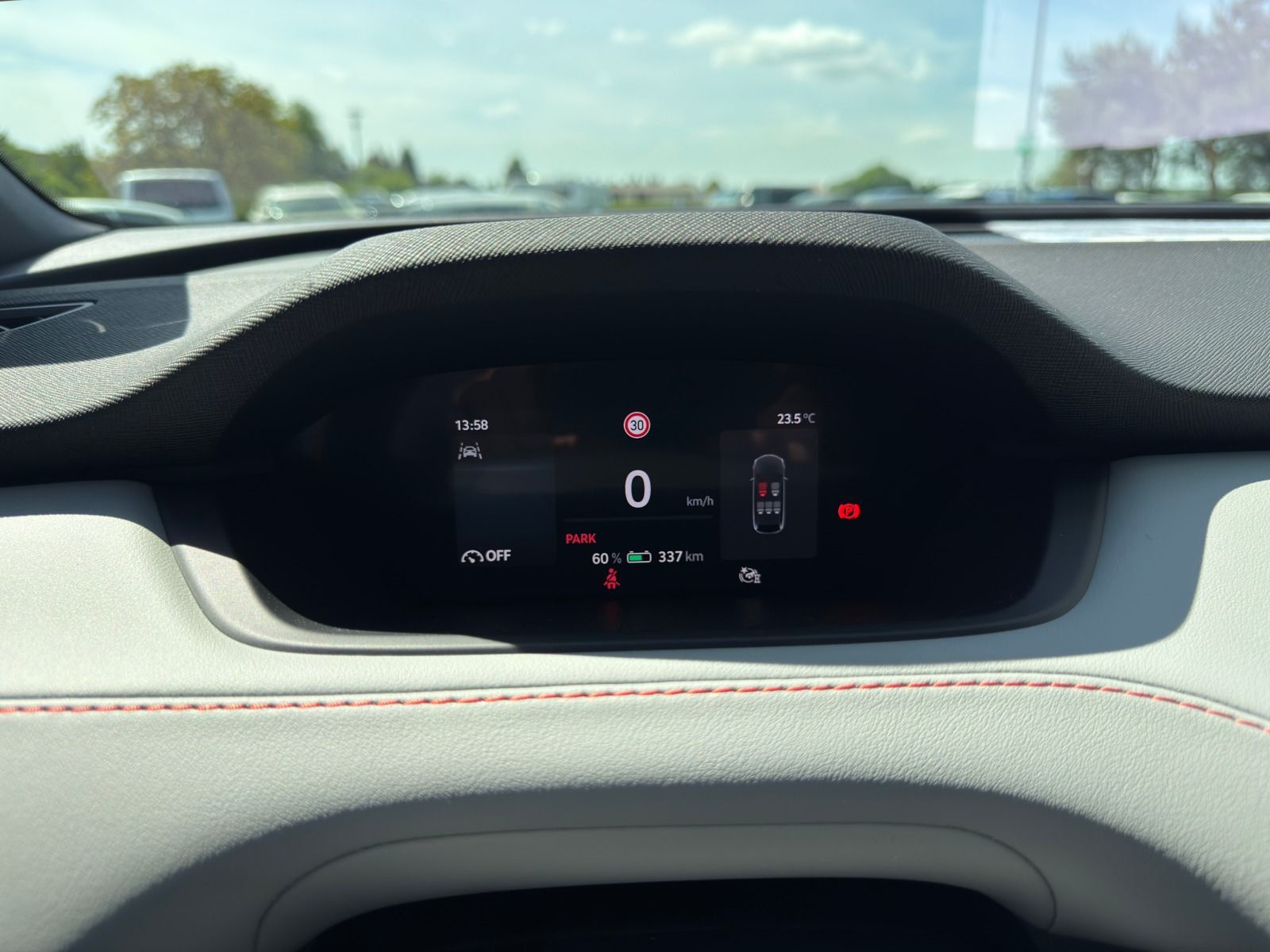 Fahrzeugabbildung SKODA Elroq 85 RFK*AHK*Matrix*eHeck*20Zoll*Wärmepumpe