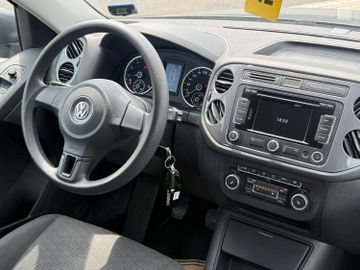 Volkswagen Tiguan - 10