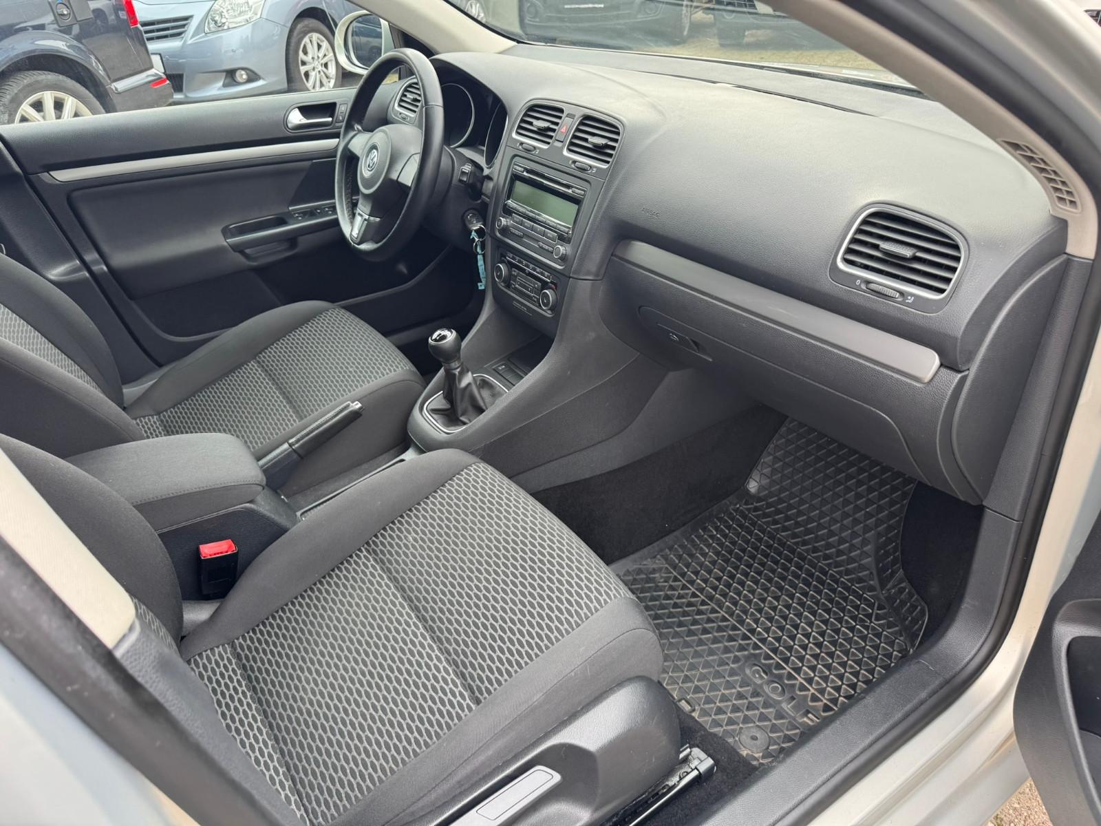 Volkswagen Golf 2011 — photo 12