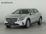 Mercedes-Benz GLA 180 Automatik*Navigation*LED*SHZ*Keyless*PTS