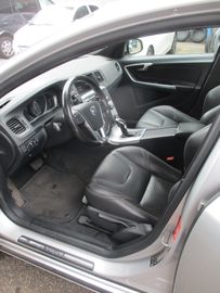Volvo V60 - 9