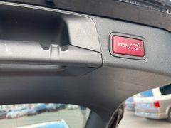 MERCEDES-BENZ C 300 4Matic|Standhz.|Panorama|360°Kamera|Luftfe