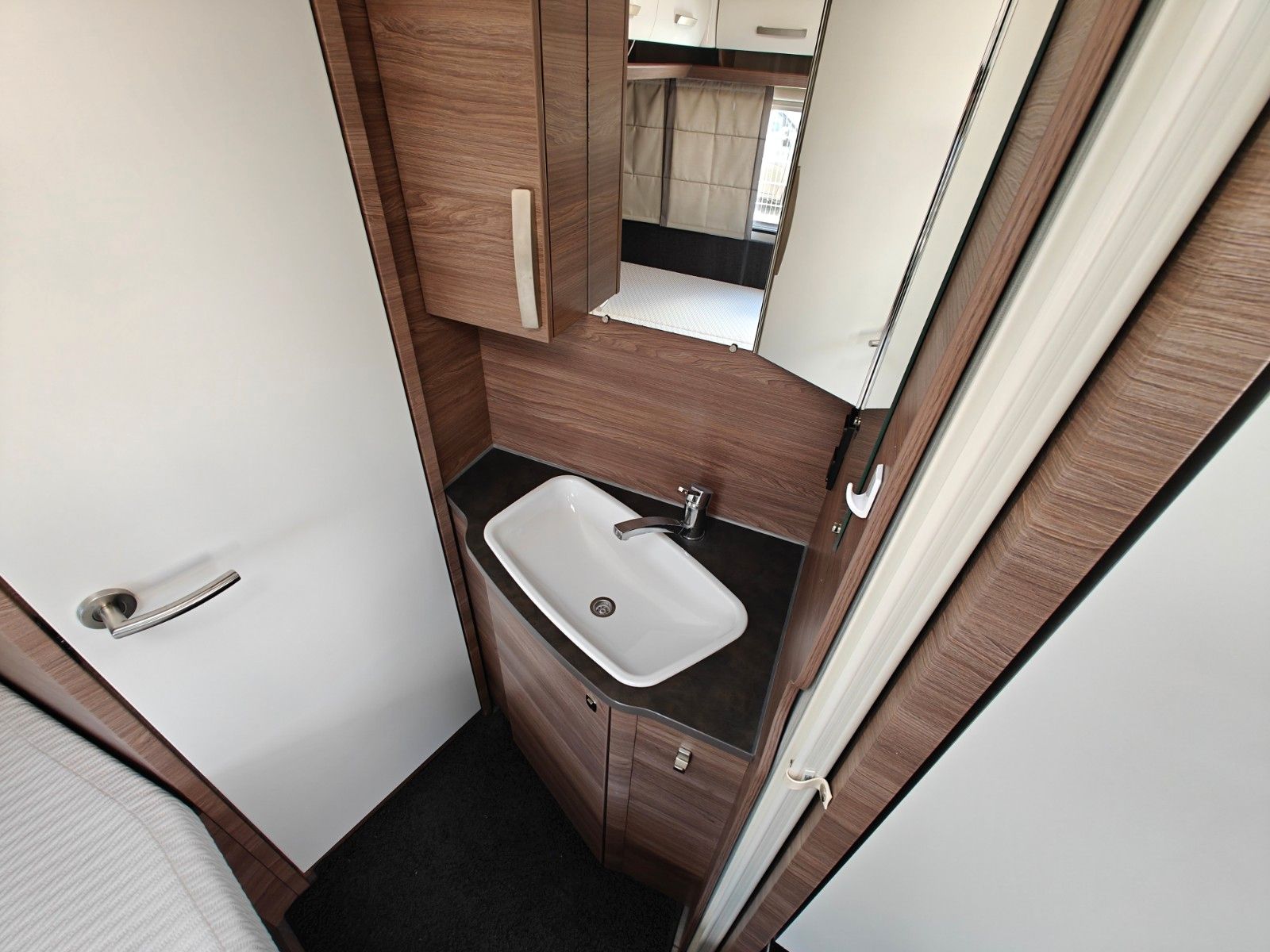 Fahrzeugabbildung Knaus Sport 540 FDK Silver Selection - Mover teilautom