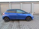Toyota Yaris Hybrid Style Selection - Toyota Yaris Style mit Hybrid-Antrieb (Benzin/Elektro)
