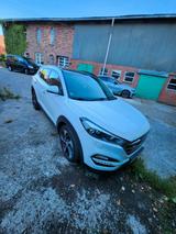 Hyundai Tucson - Hyundai TUCSON: Hyunda