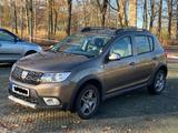 Dacia Sandero TCe 90 Stepway.*Navi*Klima*Tempo*Garanti - Dacia Sandero Gebrauchtwagen in Berlin