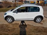 Volkswagen up! 1.0 cross up! - VW up! von privat
