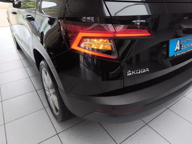 Fahrzeugabbildung SKODA Karoq 1.6 TDI SCR DSG Style LED NAVI KESSY SMART