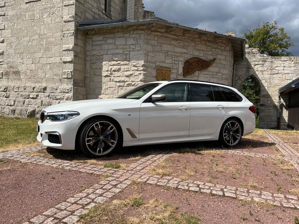 Image of BMW M550