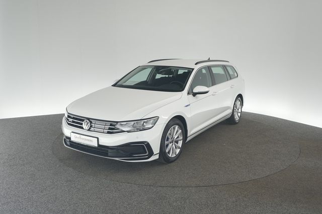 Volkswagen Passat Variant GTE 1.4 TSI DSG Navi AHK