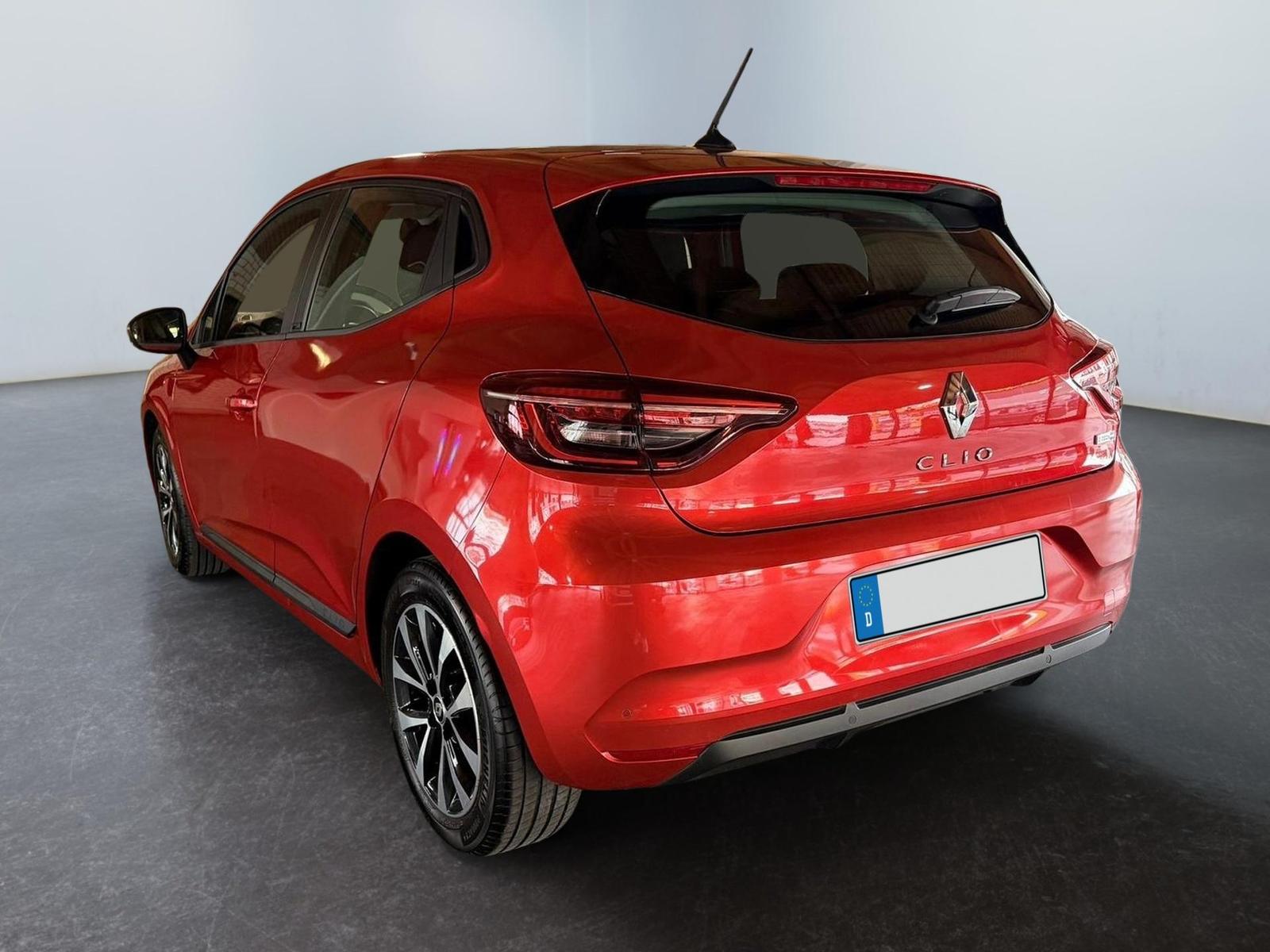 Renault Clio V 1.6 E-TECH Hybrid 140 Intens 104 kW (1...