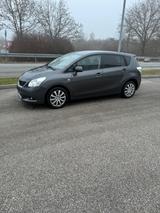 Toyota Verso Executive - Toyota Verso: Kombi