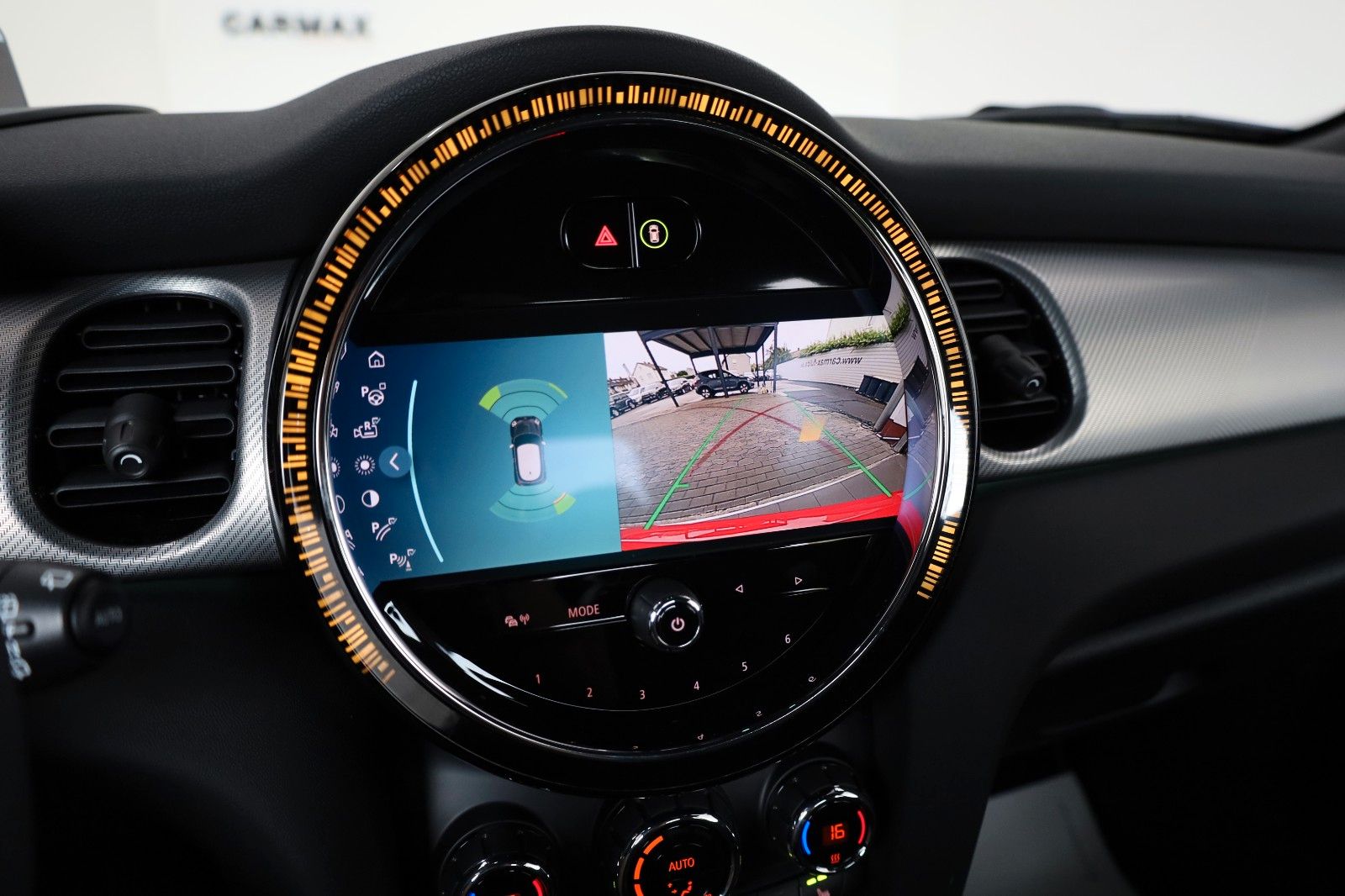 Fahrzeugabbildung MINI Cooper S, Yours Trim,Leder,Navi,Kamera,ACC,HUD