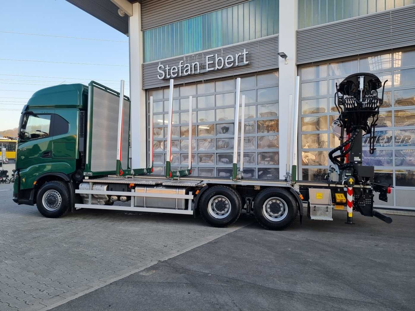 Fahrzeugabbildung Iveco X-Way AS300X57 Z/P HR ON+ 6x4 (6x6 Hi Traction)