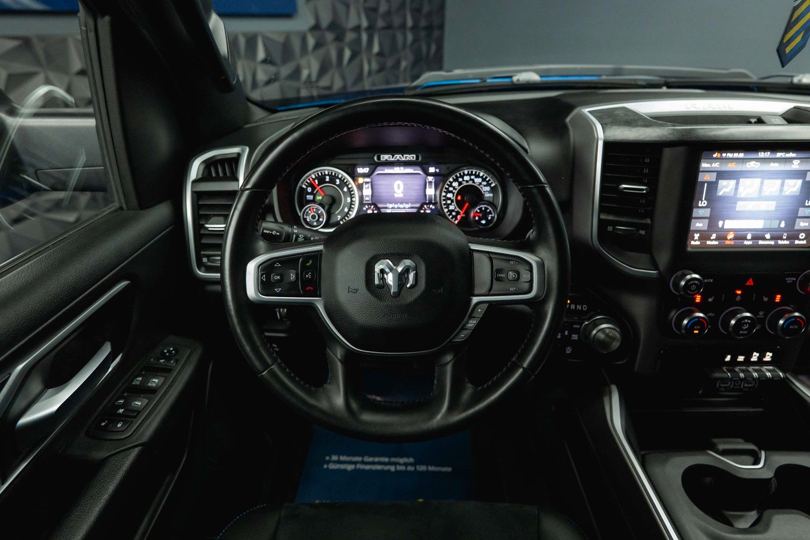 Fahrzeugabbildung Dodge RAM 5.7 V8 HEMI 4x4 LIMITED Blue Edition Offroad