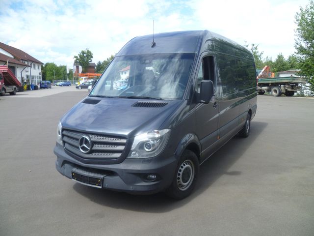 Mercedes-Benz Sprinter 319