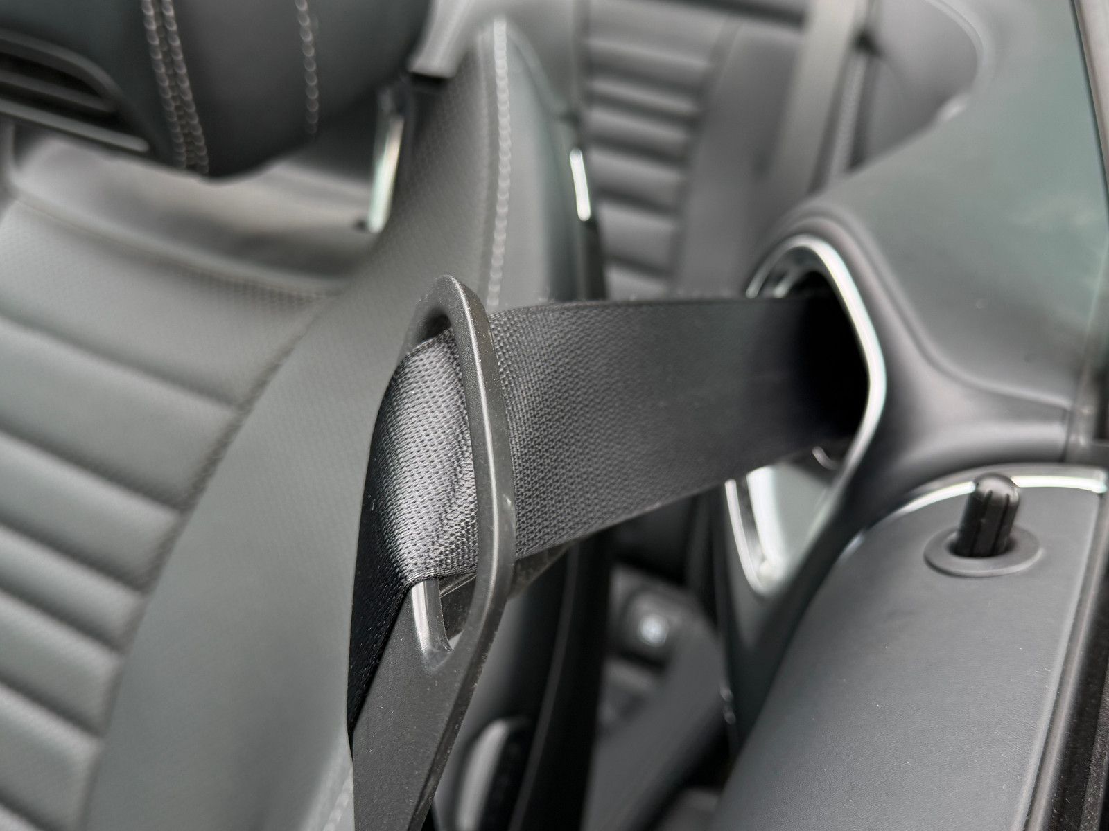 Fahrzeugabbildung Mercedes-Benz E 450 Cabrio AMG/BURMESTER/HUD/AMBIENTE/MASSAGE/