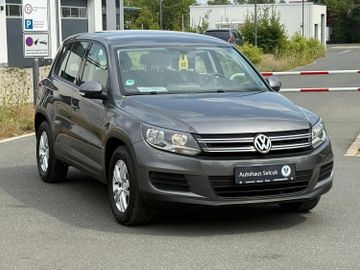 Volkswagen Tiguan - 4