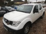 Nissan Navara Pickup Double Cab XE 4X4 - Nissan Navara aus 2008