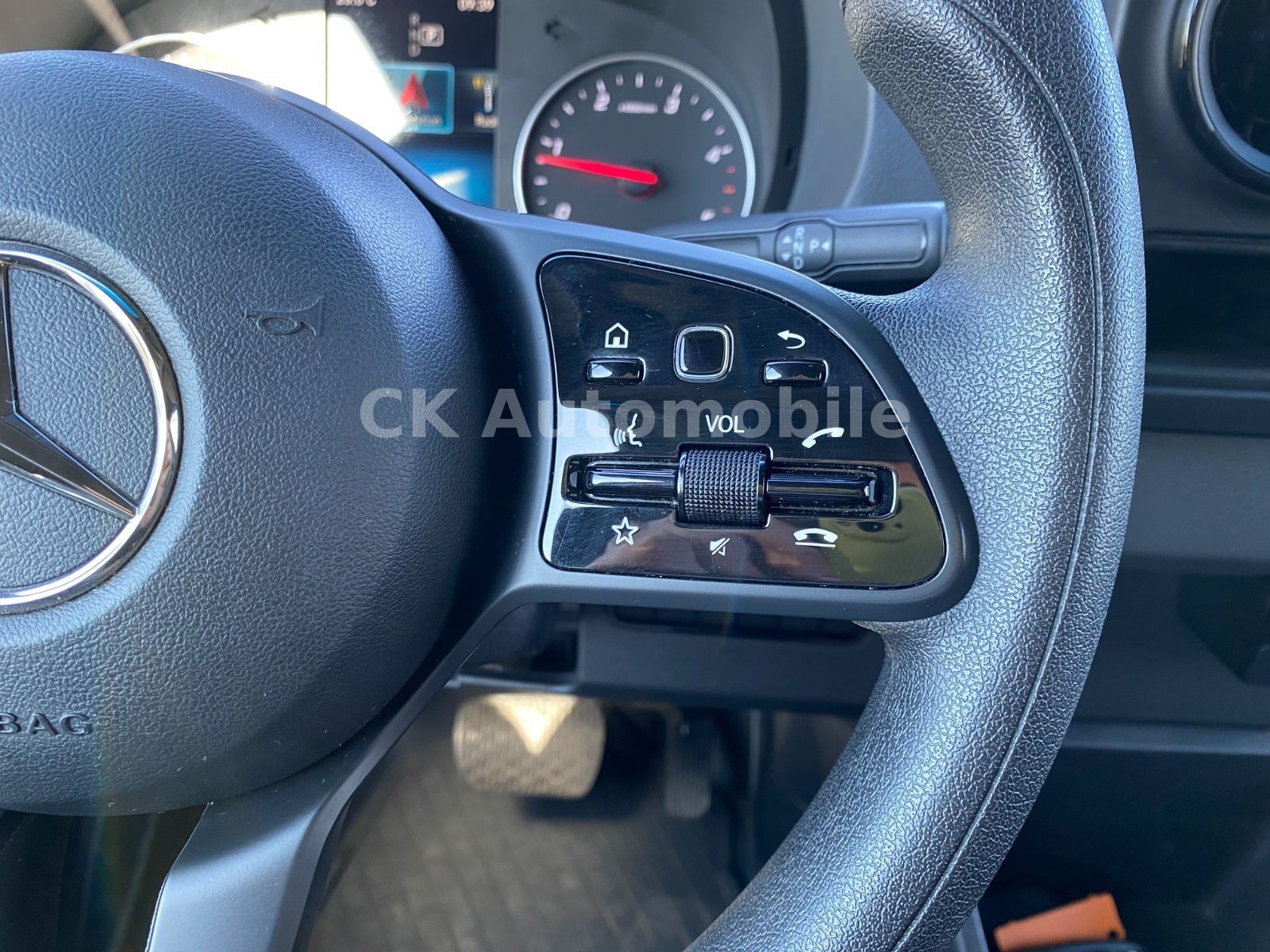 Fahrzeugabbildung Mercedes-Benz Sprinter III Kühlkasten 317CDI/Navi/LED/360°Kam