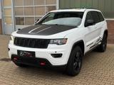 Jeep Grand Cherokee 5.7 V8 HEMI Trailhawk - Jeep Grand Cherokee: Hemi